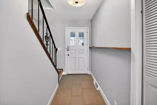 14 Whitcomb Cir, Madison, WI 53711 - Photo 4