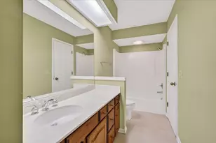 9 Crossbridge Ct, Madison, WI 53717 - Photo 22