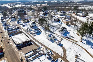 203 Franklin St, Elroy, WI 53929 - Photo 8