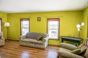 203 Franklin St, Elroy, WI 53929 - Photo 18