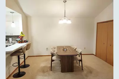 201 Kearney Way #305, Waunakee, WI 53597 - Photo 2