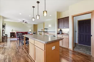 711 Cypress Ct, Sun Prairie, WI 53590 - Photo 14