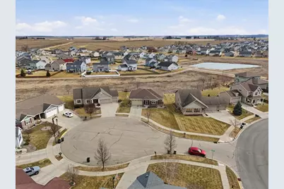 711 Cypress Court, Sun Prairie, WI 53590 - Photo 2