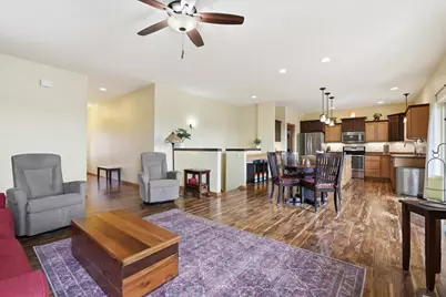 711 Cypress Court, Sun Prairie, WI 53590 - Photo 10