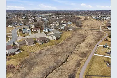 711 Cypress Court, Sun Prairie, WI 53590 - Photo 4