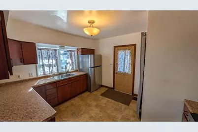 241 14th Avenue, Wisconsin Rapids, WI 54495 - Photo 4