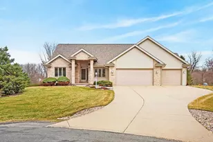 4604 Plantation Ct, Middleton, WI 53562 - Photo 4