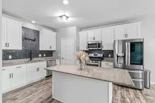 11308 N Mason Dr, Edgerton, WI 53534 - Photo 4