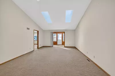 623 Wood Violet Lane #105, Sun Prairie, WI 53590 - Photo 14