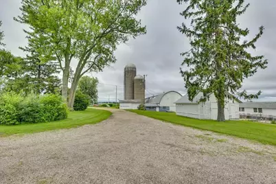 2749 Town Hall Rd, Mount Horeb, WI 53572 - Photo 16