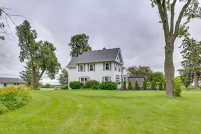 2749 Town Hall Rd, Mount Horeb, WI 53572 - Photo 14