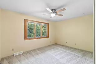 571 S Hillcrest Dr, Verona, WI 53593 - Photo 36