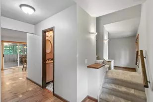 571 S Hillcrest Dr, Verona, WI 53593 - Photo 24