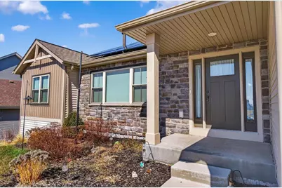 408 Saratoga Drive, Johnson Creek, WI 53038 - Photo 4