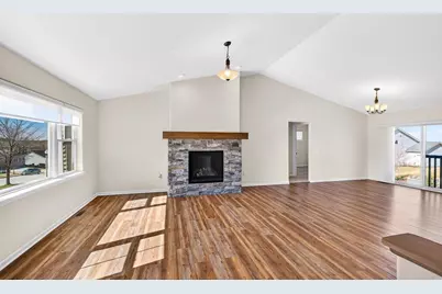 408 Saratoga Drive, Johnson Creek, WI 53038 - Photo 8