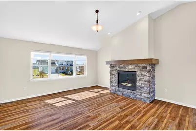 408 Saratoga Drive, Johnson Creek, WI 53038 - Photo 12