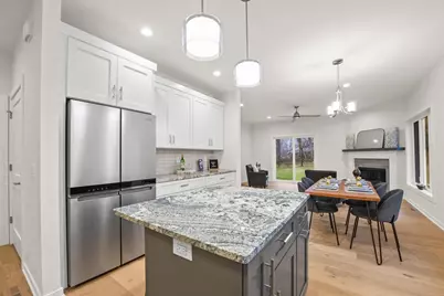 117 Ashberry Lane, Stoughton, WI 53558 - Photo 8