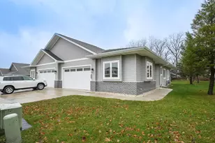 117 Ashberry Ln, Stoughton, WI 53558 - Photo 26