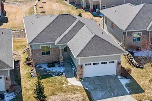 9013 Royal Oaks Cir, Verona, WI 53593 - Photo 1