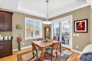 9013 Royal Oaks Cir, Verona, WI 53593 - Photo 10