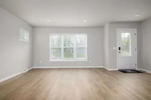 625 Schewe Rd, Middleton, WI 53562 - Photo 2