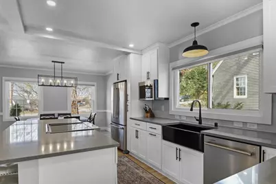 4329 Hillcrest Drive, Madison, WI 53705 - Photo 4