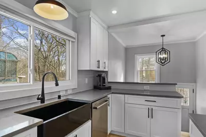 4329 Hillcrest Drive, Madison, WI 53705 - Photo 6