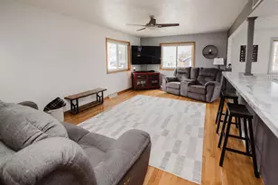 333 Harris St, Mineral Point, WI 53565 - Photo 10