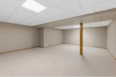 1017 E Pinecrest Lane, Elkhorn, WI 53121 - Photo 20