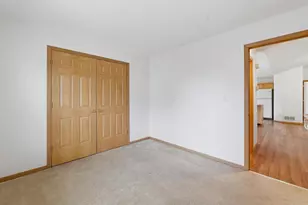 1017 E Pinecrest Ln, Elkhorn, WI 53121 - Photo 18