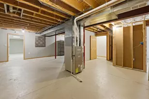 1017 E Pinecrest Ln, Elkhorn, WI 53121 - Photo 22