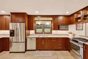 218 Cedar Dr, Oregon, WI 53575 - Photo 18