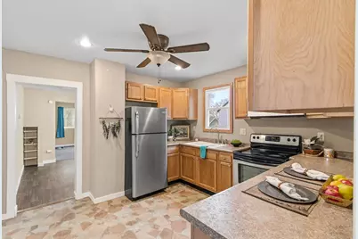 617 E Edgewater Street, Portage, WI 53901 - Photo 16