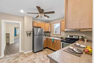 617 E Edgewater St, Portage, WI 53901 - Photo 16