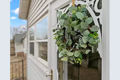 617 E Edgewater Street, Portage, WI 53901 - Photo 2