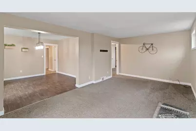 617 E Edgewater Street, Portage, WI 53901 - Photo 10