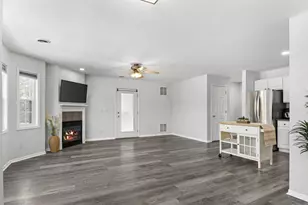 818 Herndon Dr, Madison, WI 53718 - Photo 2