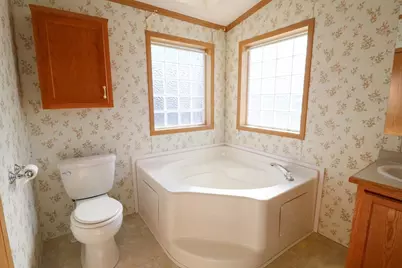 412 Gordon Lane, Onalaska, WI 54650 - Photo 4