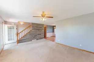 30694 County W Rd, Elroy, WI 53929 - Photo 10