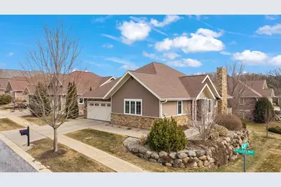 8226 Mill Creek Drive, Madison, WI 53719 - Photo 6