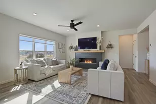 1543 N Thompson Rd, Sun Prairie, WI 53590 - Photo 10