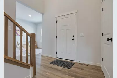 1543 N Thompson Road, Sun Prairie, WI 53590 - Photo 6