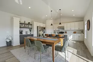 1543 N Thompson Rd, Sun Prairie, WI 53590 - Photo 14