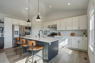 1543 N Thompson Rd, Sun Prairie, WI 53590 - Photo 16