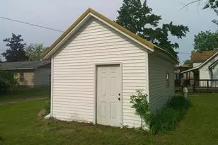 156 S Grant St, Adams, WI 53910 - Photo 2