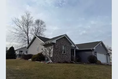 1205 Shawnee Street, Fort Atkinson, WI 53538 - Photo 2