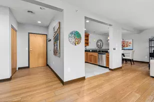 15 S Broom St, Madison, WI 53703 - Photo 8