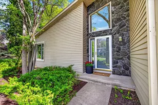 4514 Meadowwood Cir, DeForest, WI 53532 - Photo 4