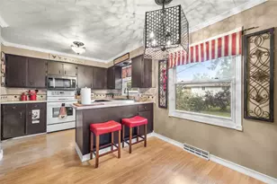 4914 Ralph Cir, Madison, WI 53714 - Photo 8