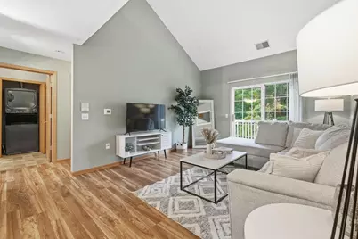 10 Kings Mill Circle #304, Madison, WI 53718 - Photo 4